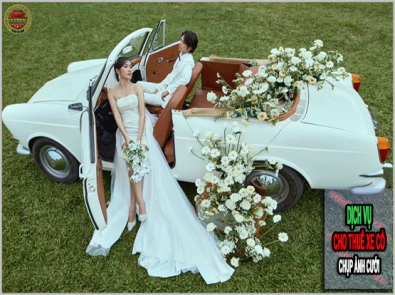 VINTAGE CAR RENTAL FOR WEDDING PHOTOGRAPHY